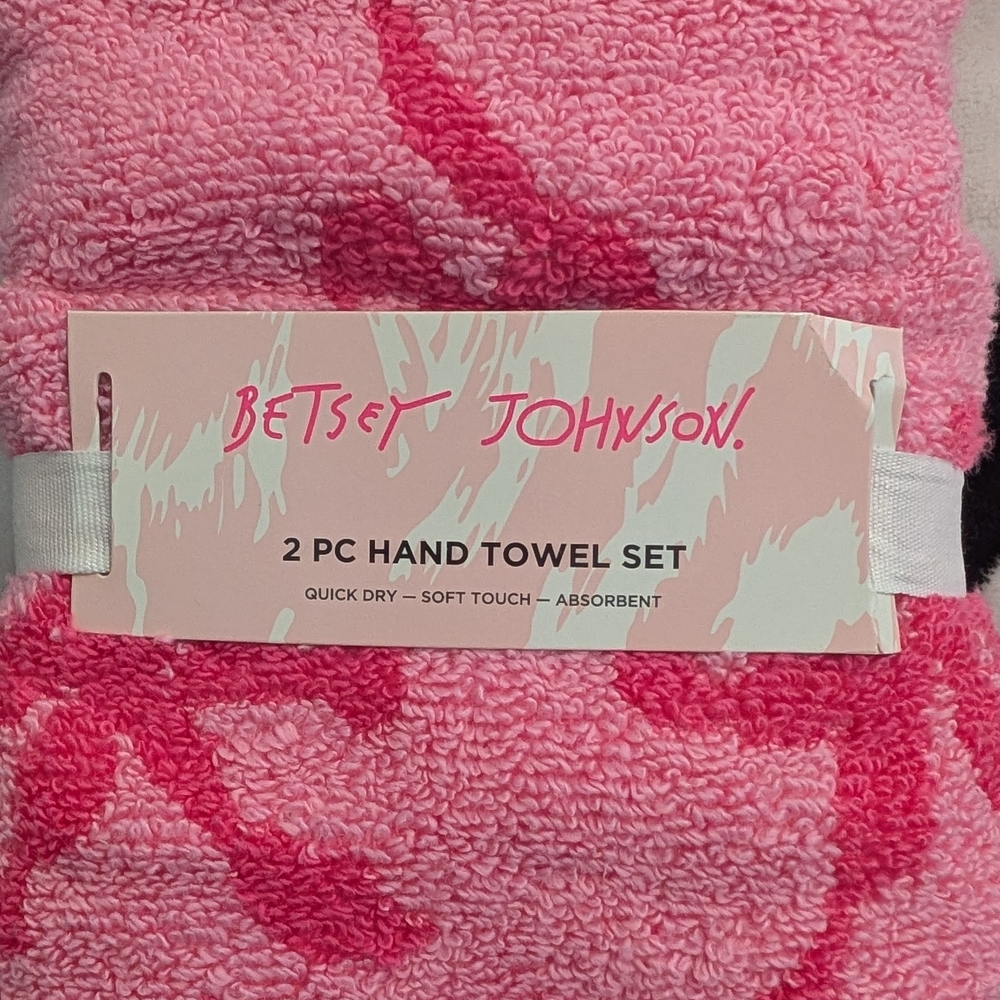 Betsey Johnson Pink Ribbon Bow Hand Towel Set - Picture 2 of 8